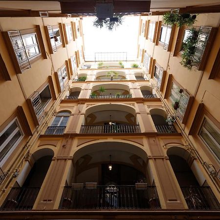 Duomo 77 - In The Heart Of The Historical Center By Elite Villas Nápoly Kültér fotó